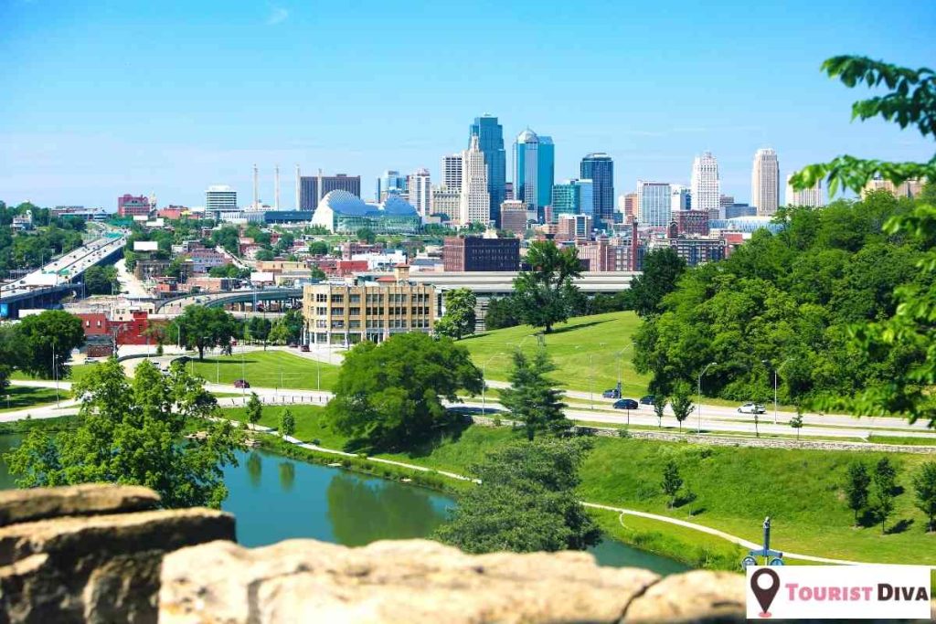 Things to do in Defiance, MO